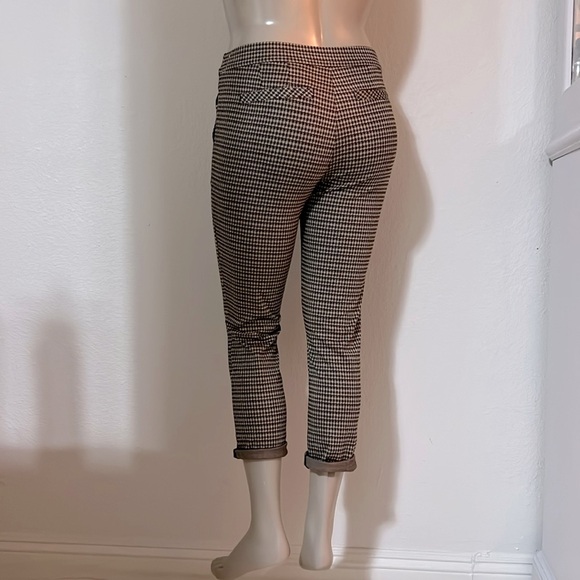 STRETCH PANTS ANKLE CROPPED TWO FRONT POCKETS NWOT OFF BRAND - Picture 1 of 5
